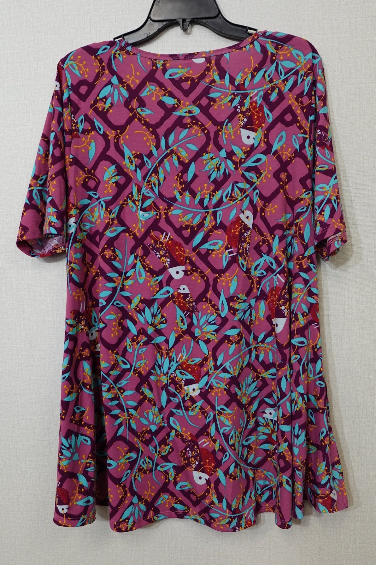 LuLaRoe, Shorts Sleeve Top, Size XL
