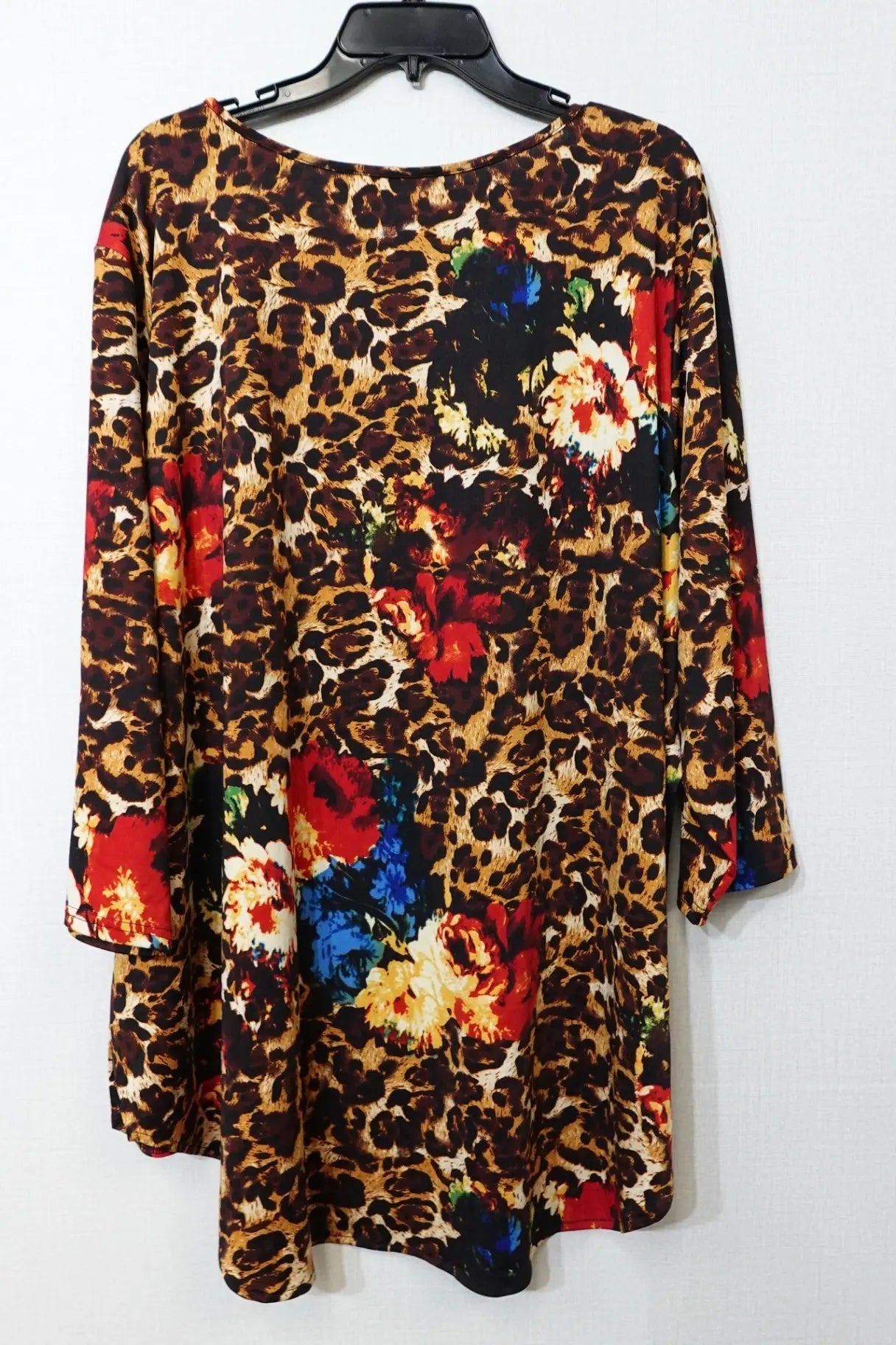 KATE & MALLORY, 3/4 sleeve top, Size 3X KATE & MALLORY 3/4 sleeve top More To Love Consignment
