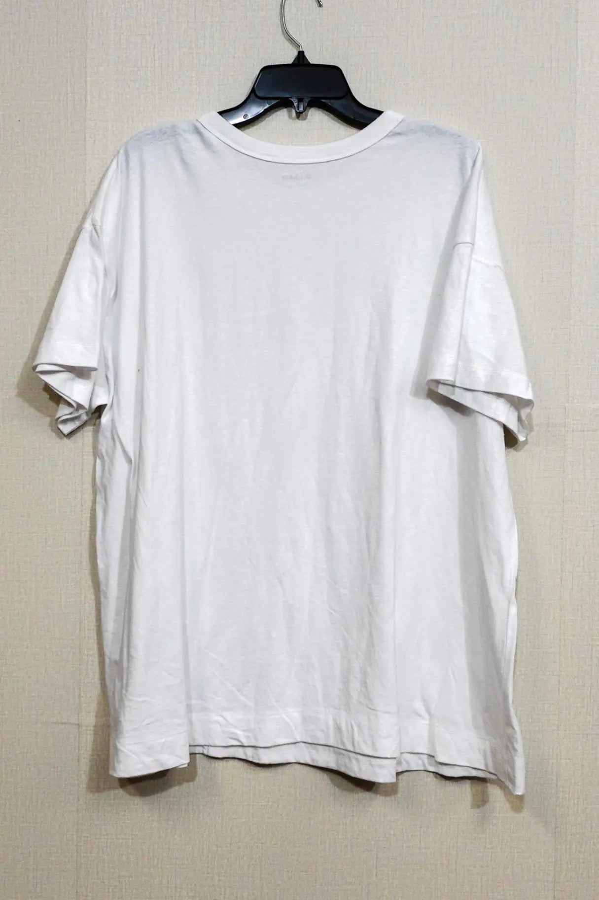 Old Navy, T-Shirt Shorts Sleeve, Size XL Old Navy T-Shirt Shorts Sleeve More To Love Consignment