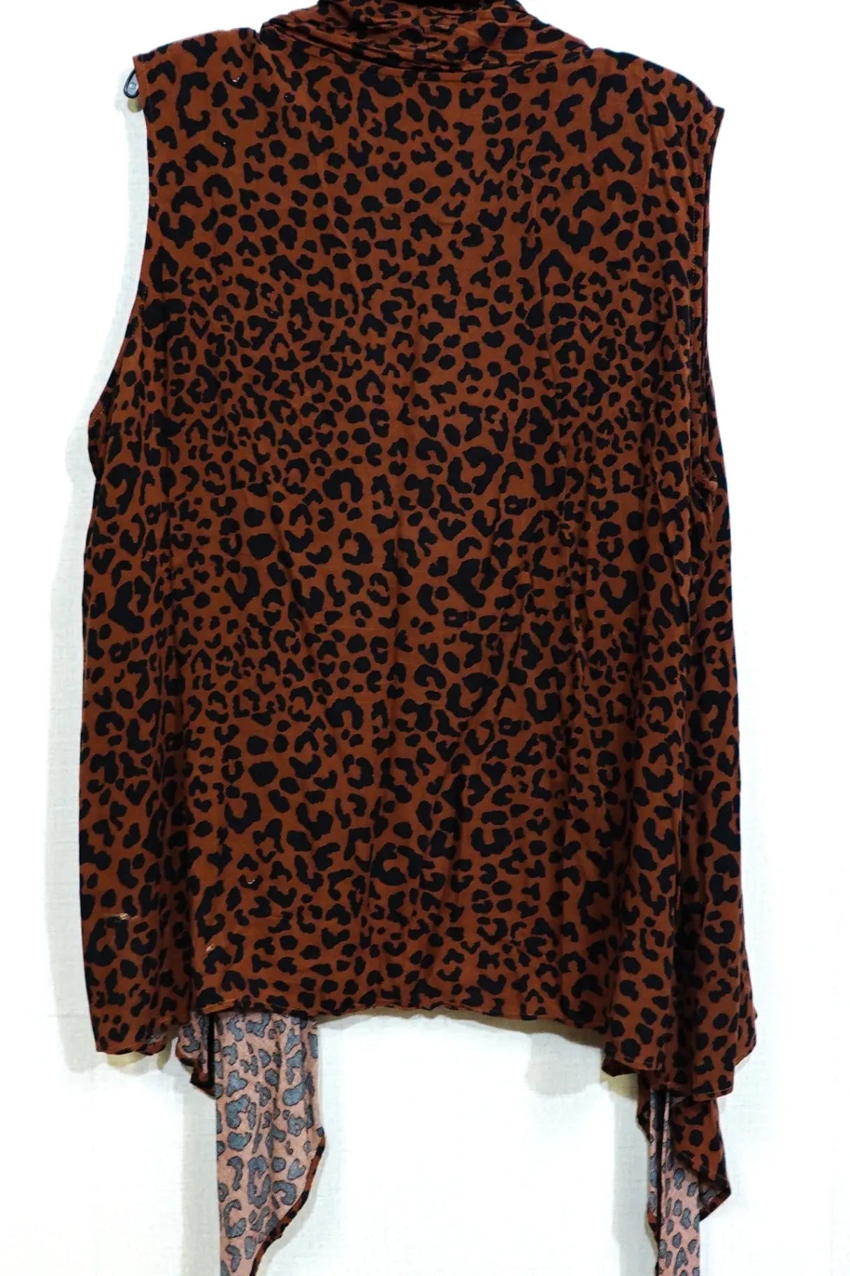 Cato, Vest/Layering , Size Cato Vest/Layering More To Love Consignment