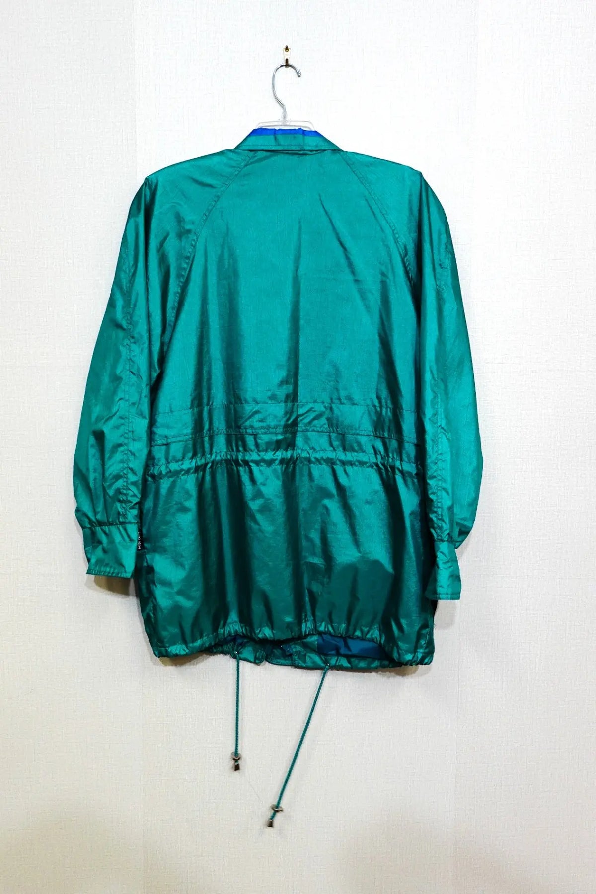 Innovations by Izzl, Light Jacket Windbreaker, Size XL Innovations by Izzl Light Jacket Windbreaker More To Love Consignment