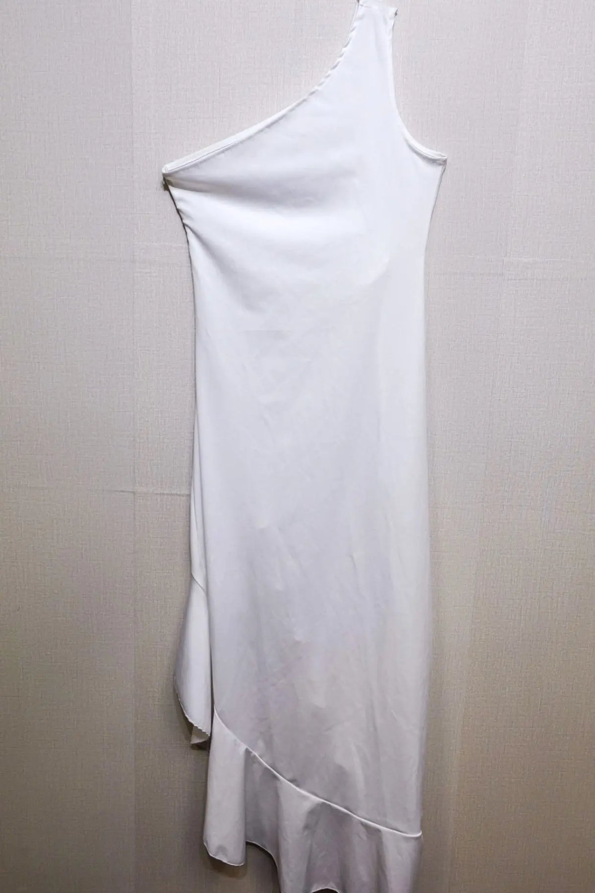(No Label), Off Shoulder Dress, Size L/XL (No Label) Off Shoulder Dress More To Love Consignment