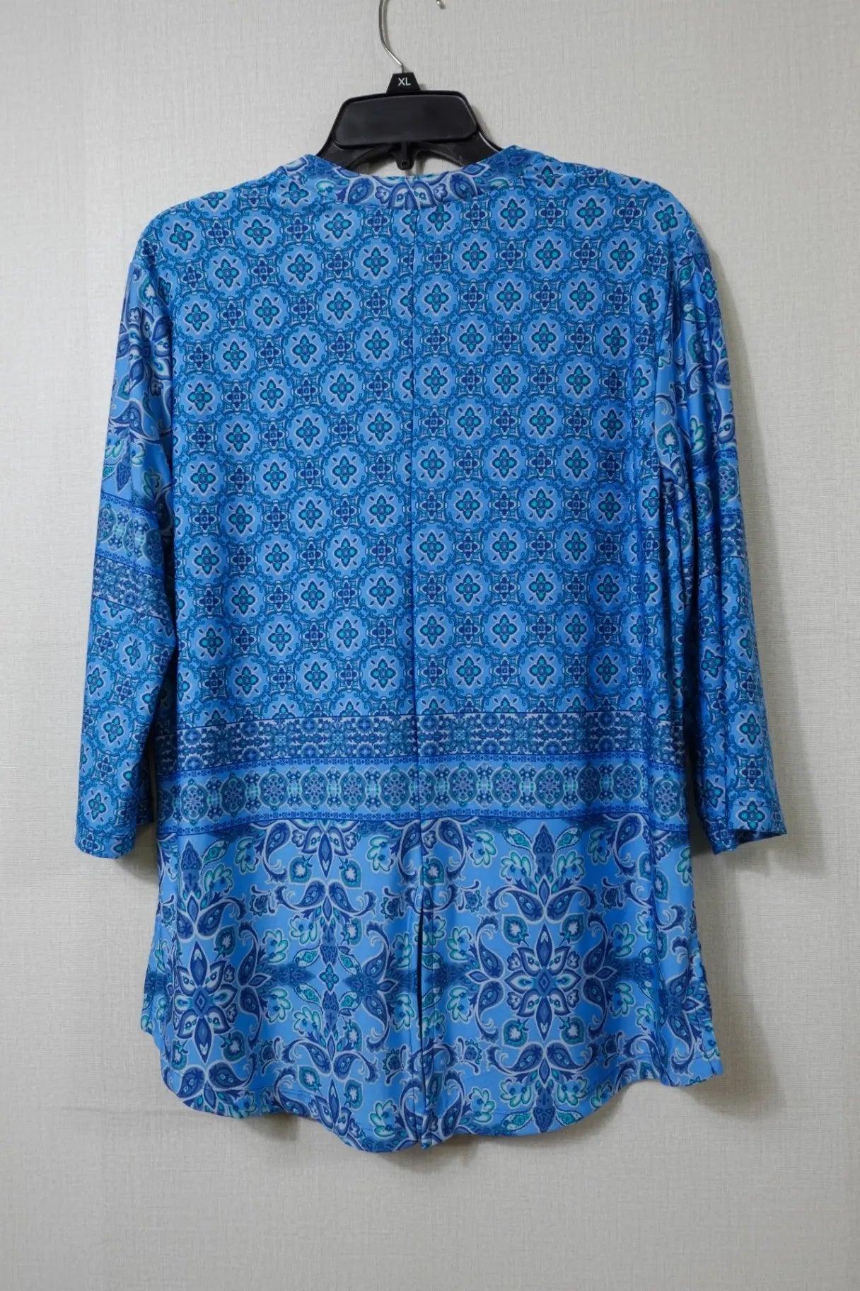 N Touch, Short Sleeved Top, Size Large N Touch Short Sleeved Top More To Love Consignment