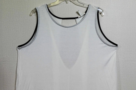 Cury, Sleeveless top, Size 2X (not pictured) Sleeveless top More To Love Consignment