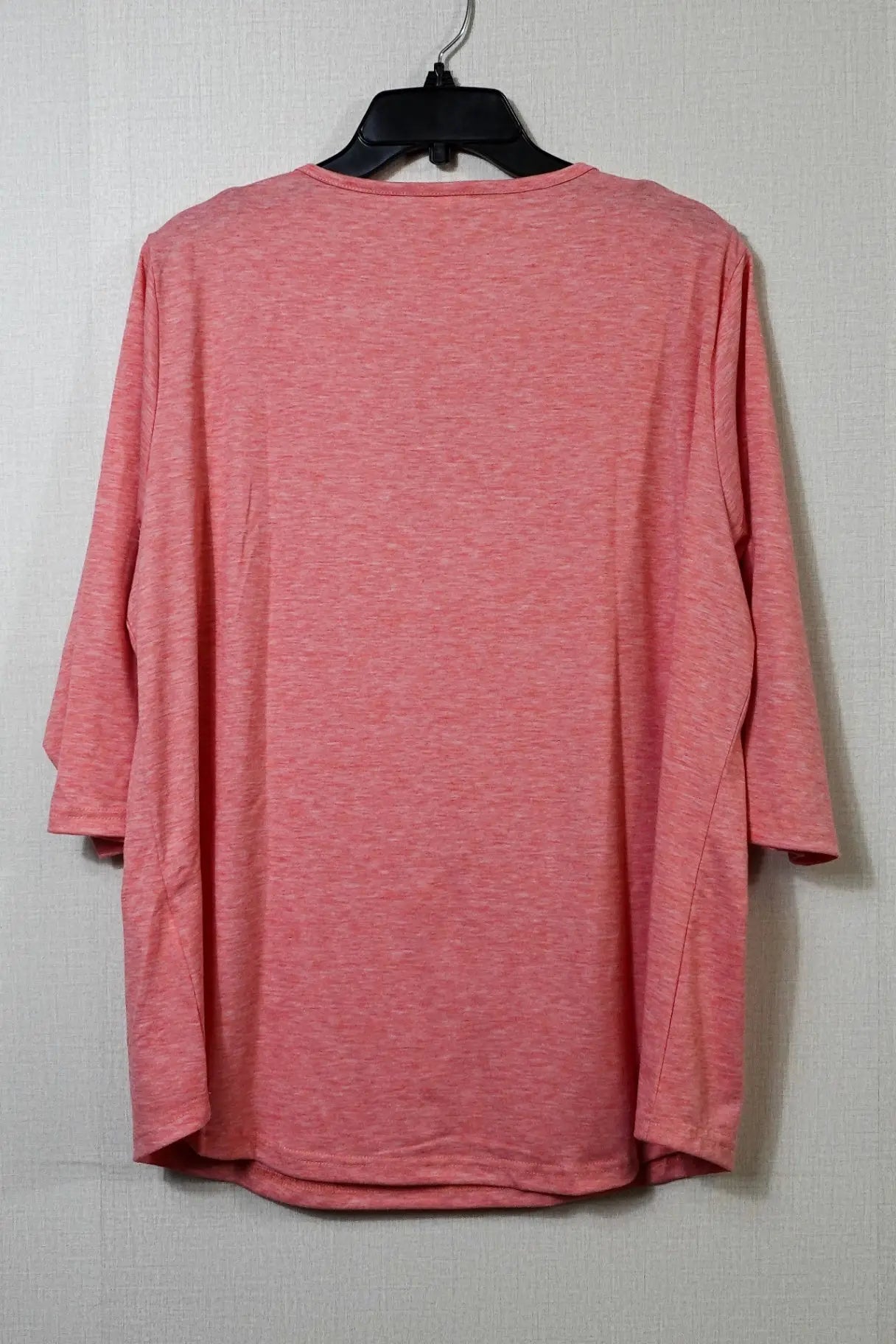 (No Label), 3/4 Sleeve Top, Size 2XL (No Label) 3/4 Sleeve Top More To Love Consignment