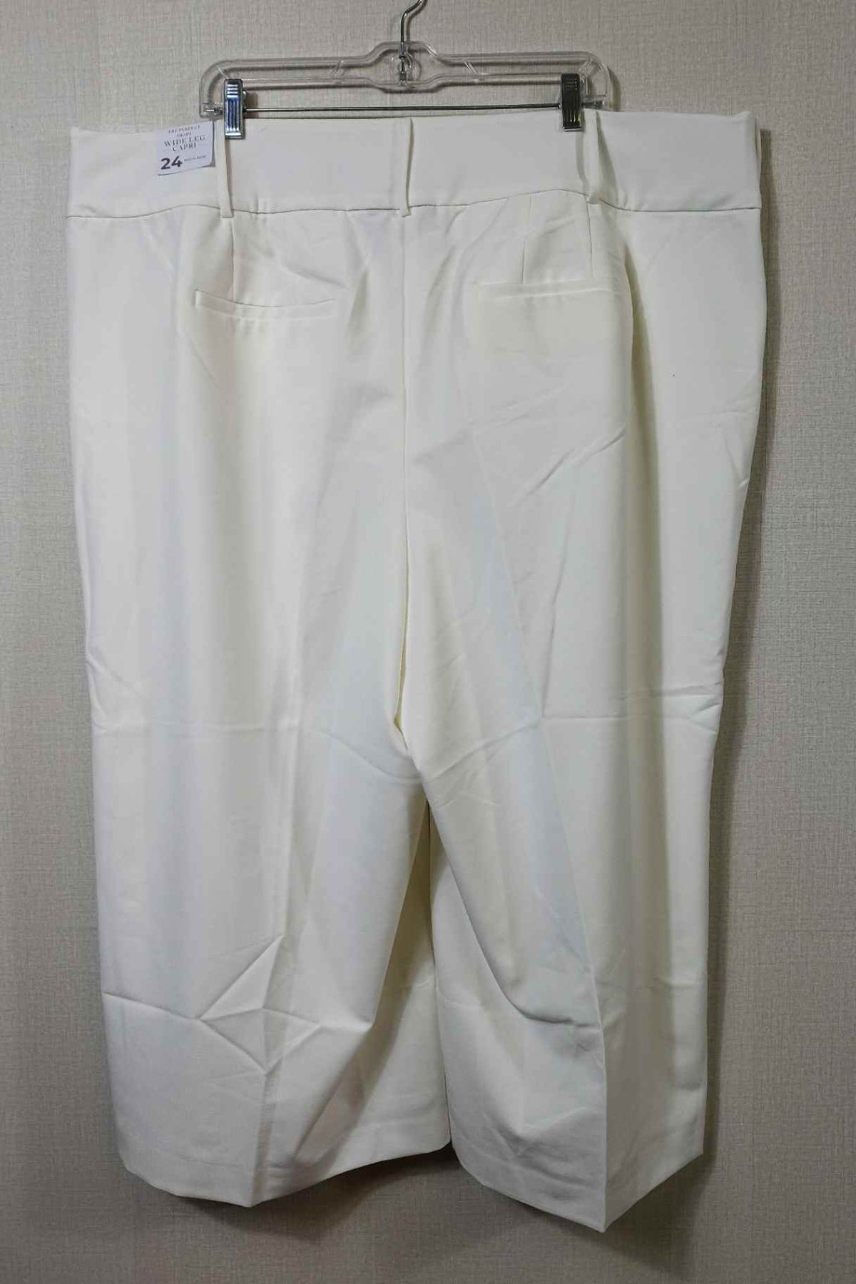 Lane Bryant, New High-Rise Wide-Leg Capri, Size 24