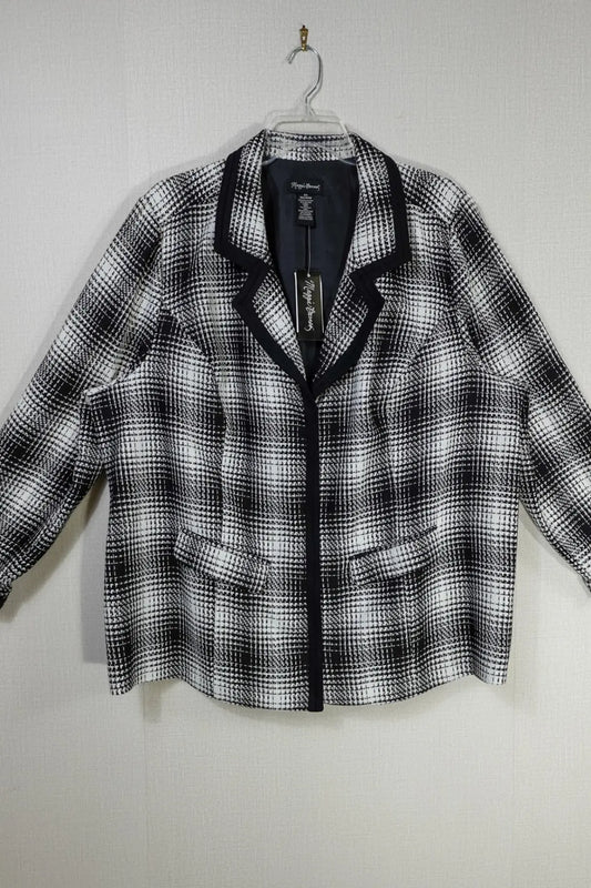 Maggie Barnes, New blazer, 22/24 Maggie Barnes New blazer More To Love Consignment