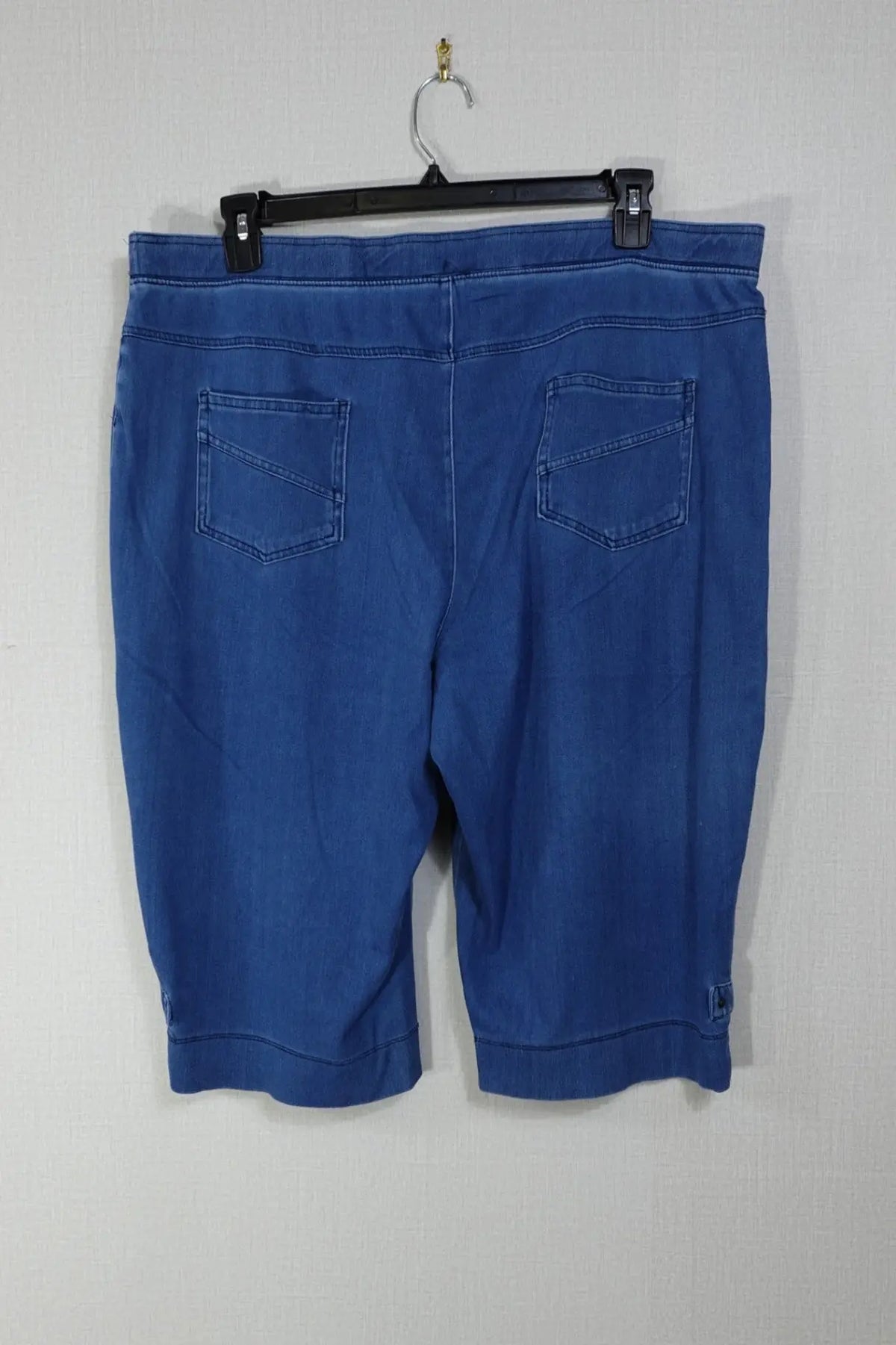 Links, Capris, 2X (1X) Links Capris More To Love Consignment