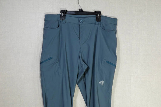 Eddie Bauer, Activewear pants, 14 Eddie Bauer Activewear pants More To Love Consignment