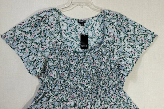 Torrid, New short sleeve top, 18-20 Torrid New short sleeve top More To Love Consignment