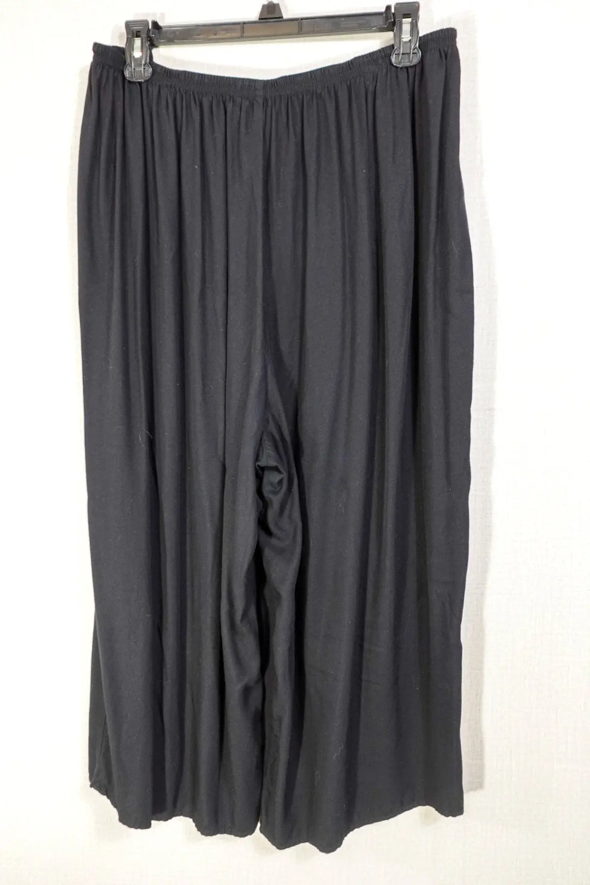 We bebop, Cropped Pants , 1X We bebop Cropped Pants More To Love Consignment