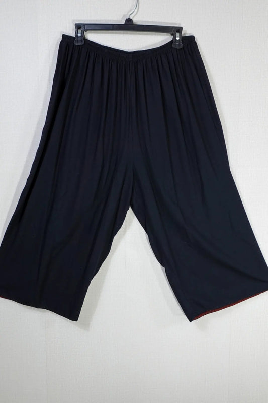 We bebop, Cropped Pants , XL/2X We bebop Cropped Pants More To Love Consignment