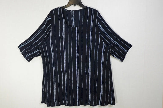 We be bop (No label), SHORT SLEEVED TOP, 2X We be bop (No label) SHORT SLEEVED TOP More To Love Consignment