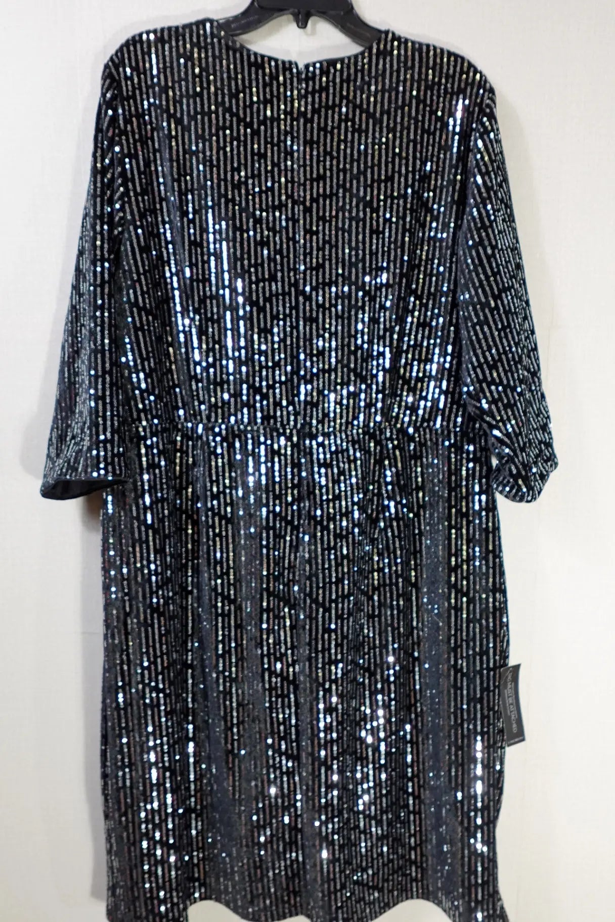 Lane Bryant, New 1/2 Sleeve Dress, 20 Lane Bryant New 1/2 Sleeve Dress More To Love Consignment