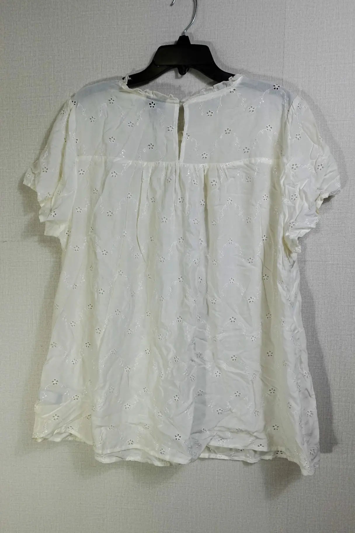 Torrid, New Short Sleeved Top, 18/20 Torrid New Short Sleeved Top More To Love Consignment