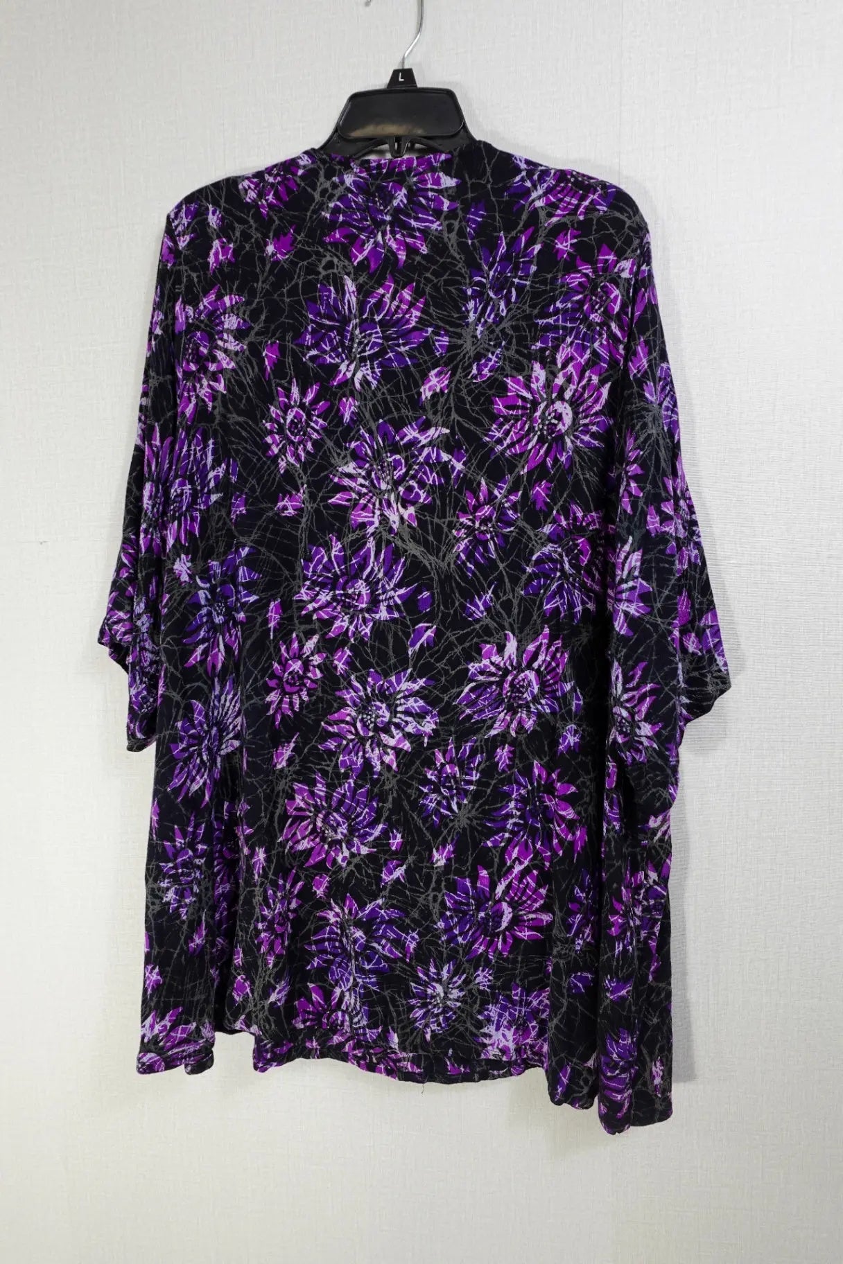 We be bop, Short sleeve top, 0X We be bop Short sleeve top More To Love Consignment