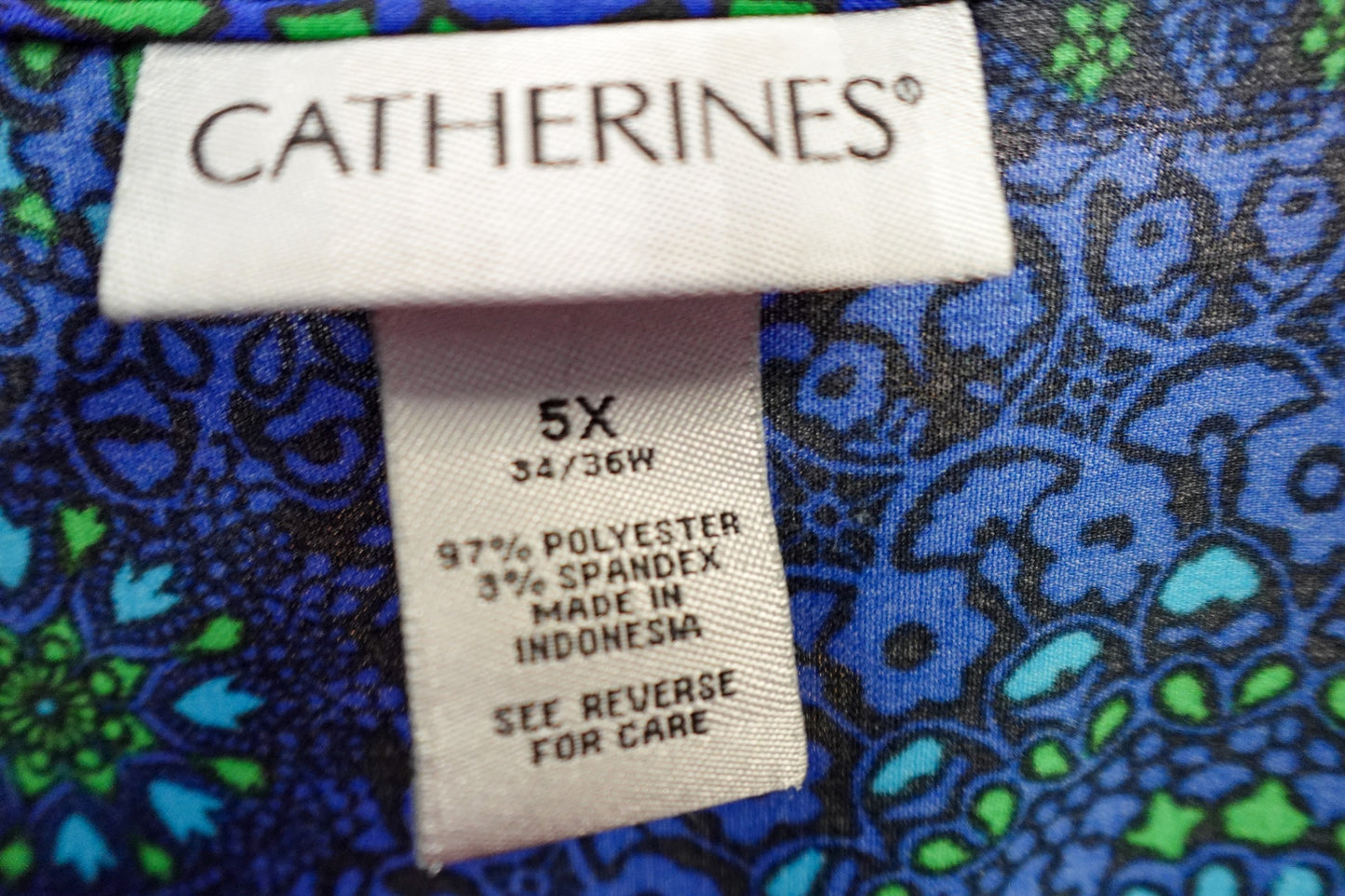 Catherines, Short Sleeved Top Buttons Missing, 5X