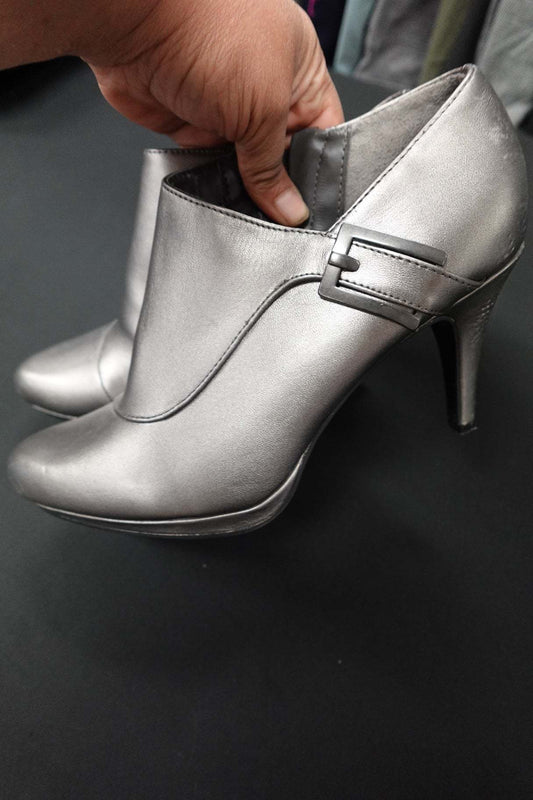 LifeStride, Ankle Boots, 9.5 LifeStride Ankle Boots More To Love Consignment