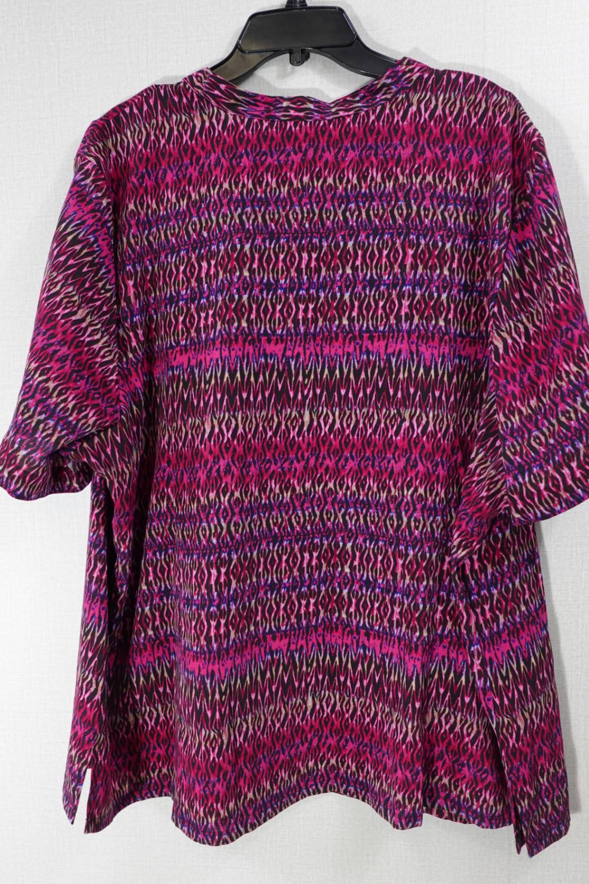 Maggie Barnes for CATHERINES, SHORT SLEEVED TOP, 26/28w