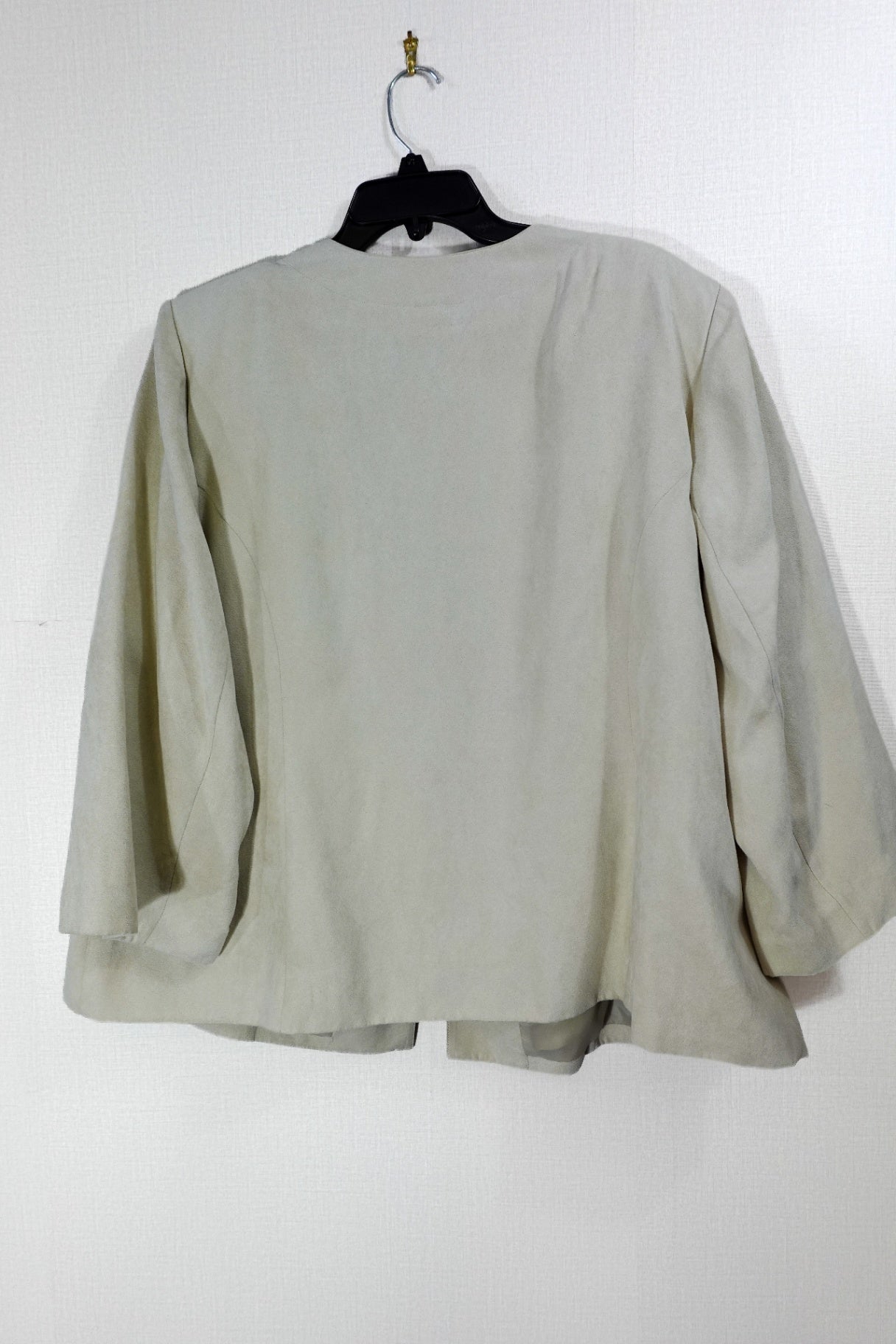 Added Dimensions, Light Jacket, 22/24
