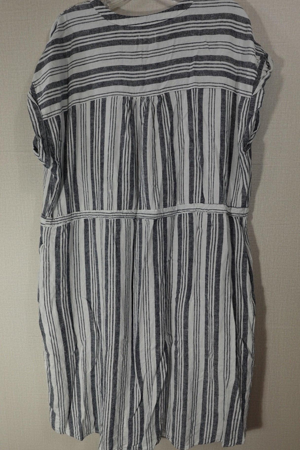 Time and Tru, SHORT SLEEVED TOP, 16/18 Time and Tru SHORT SLEEVED TOP More To Love Consignment
