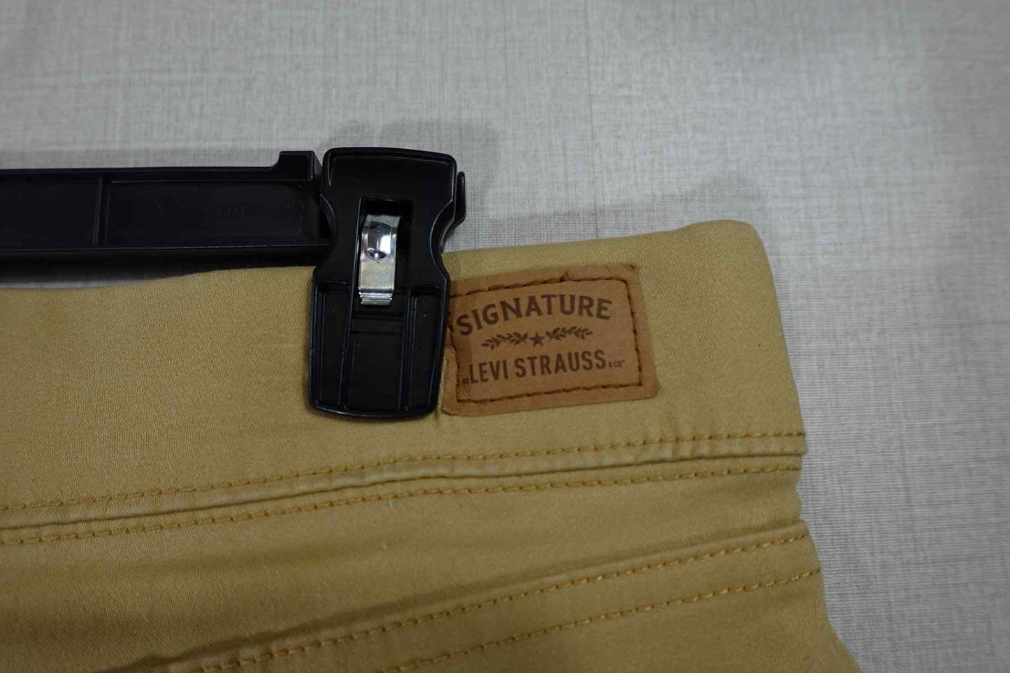 Signature by Levi Strauss & Co., Pants Straight, XL Signature by Levi Strauss & Co. Pants Straight More To Love Consignment