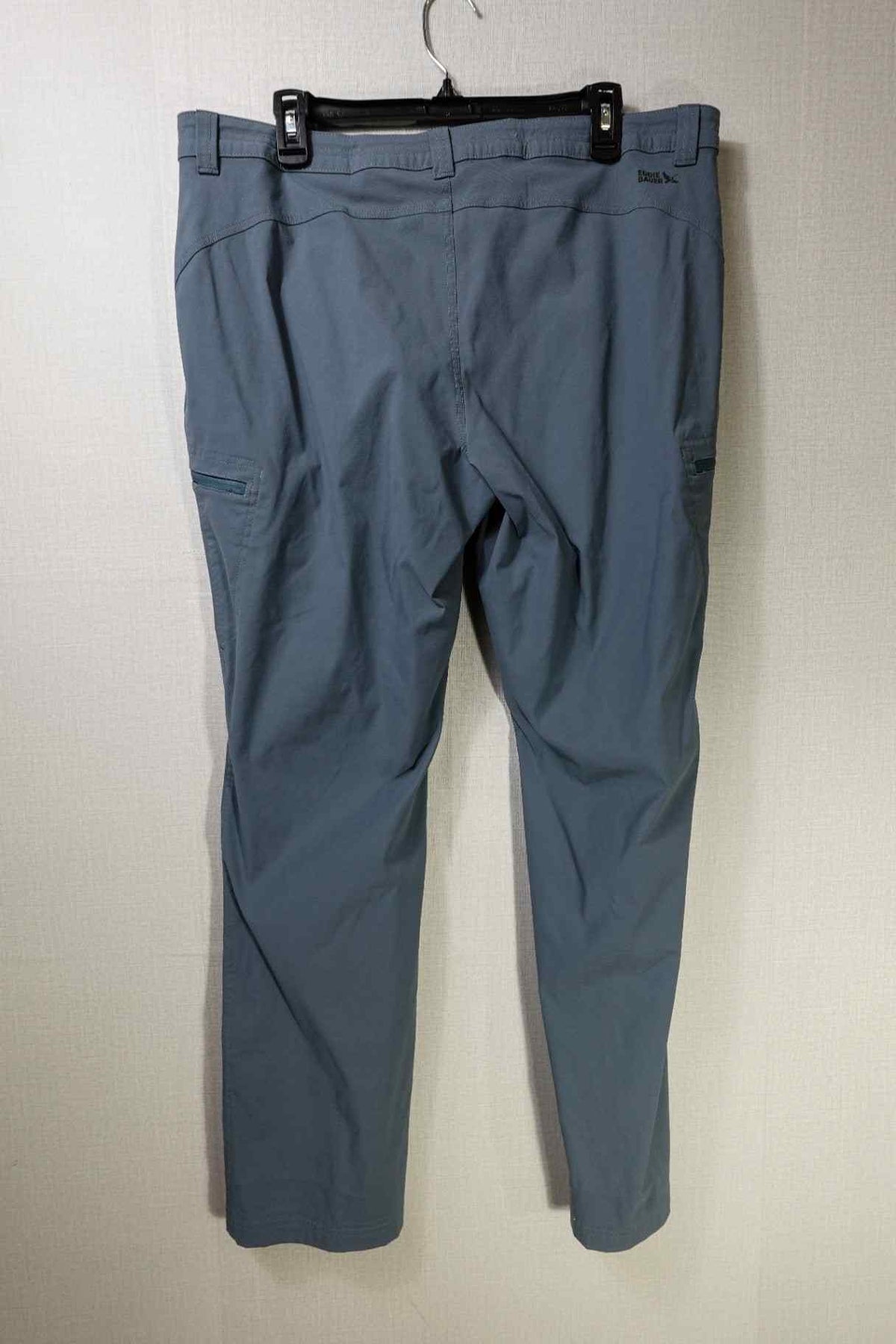 Eddie Bauer, Activewear pants, 16 Eddie Bauer Activewear pants More To Love Consignment