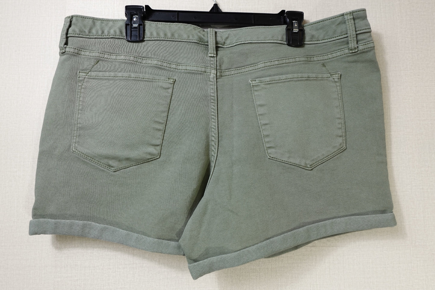 Massimo, Shorts, 18