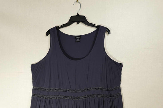 Torrid, Sleeveless top, 2X Torrid Sleeveless top More To Love Consignment