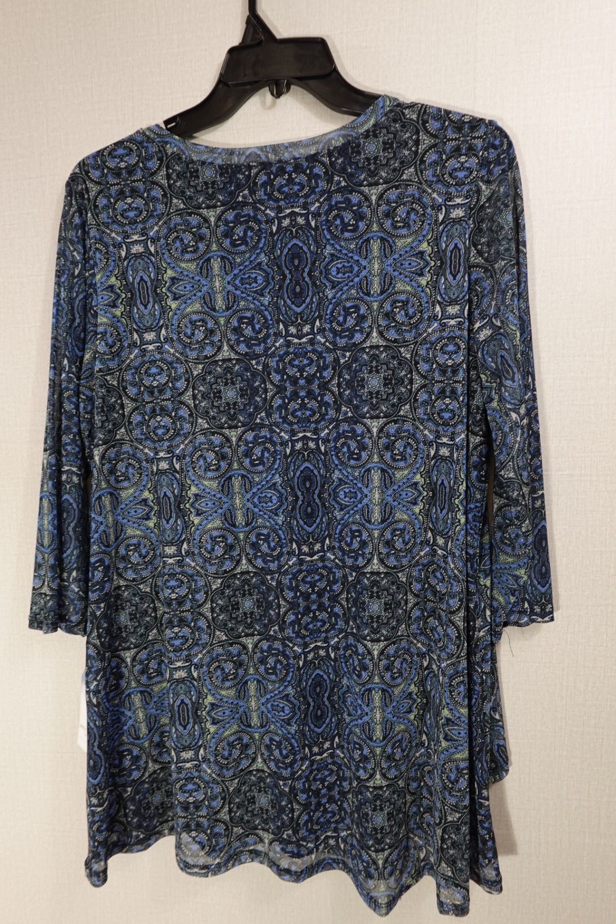 Skye's the Limit Woman, New 3/4 sleeve top, 1X, Polyester blend