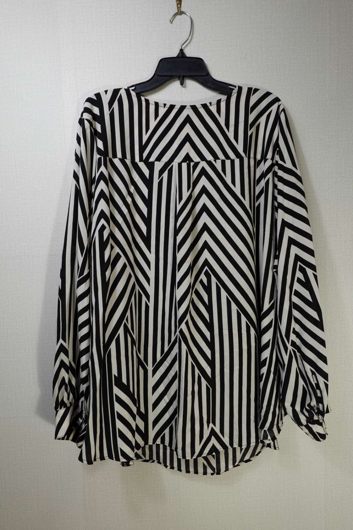 Torrid, Long Sleeves Top, 4X, rayon blend