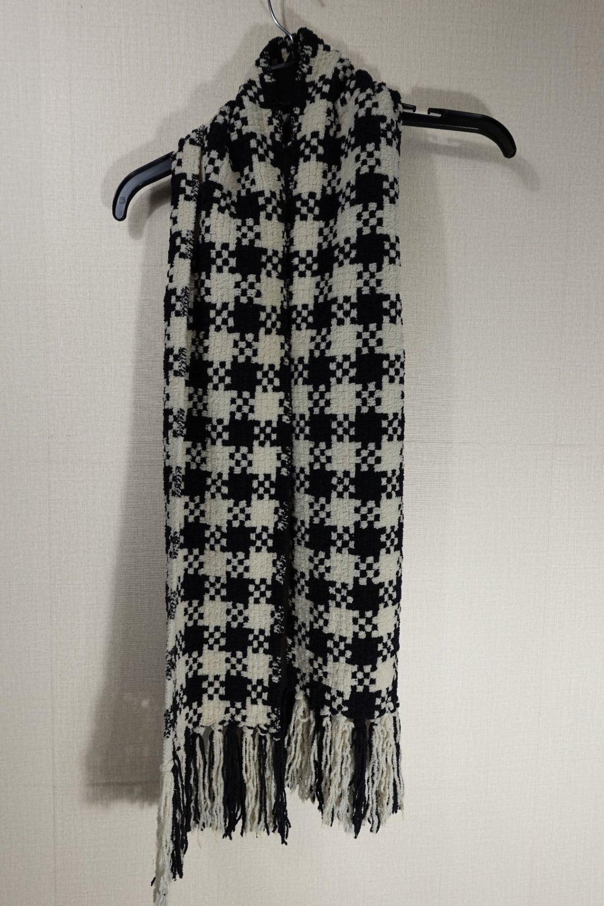 (No Label), Scarf, long, Polyester