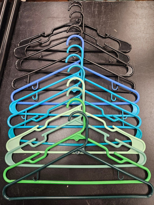 (Unbranded), Hangers (Set Of 12), Adult, plastic