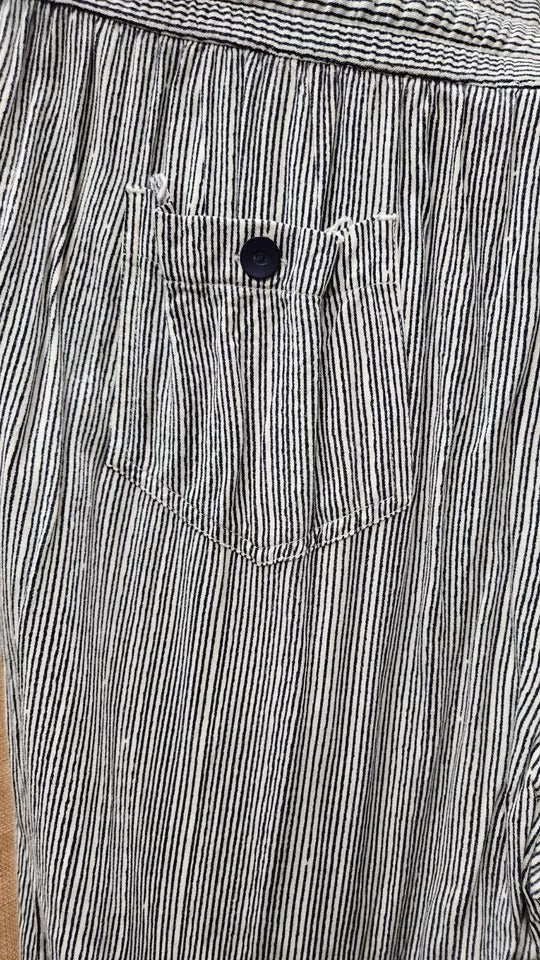Blue Earth Relaxed Fit Pants. XL