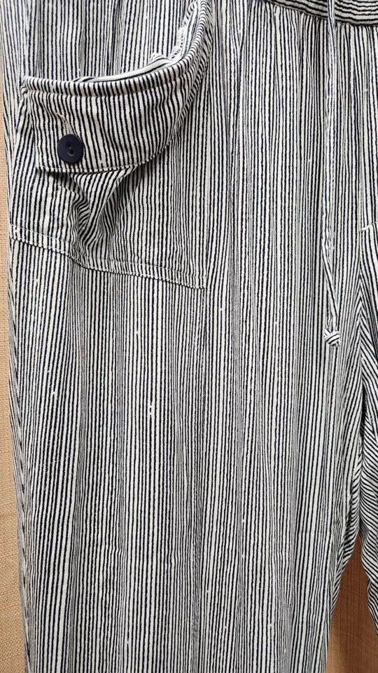 Blue Earth Relaxed Fit Pants. XL