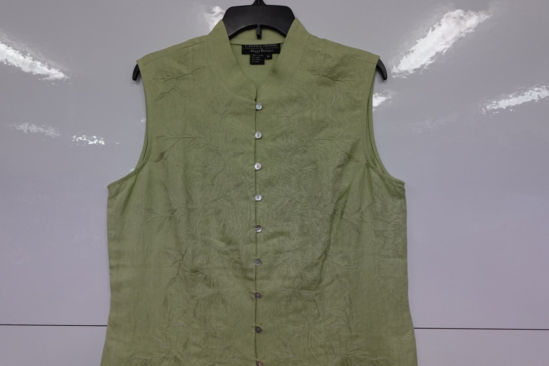 Cynthia Howie, Sleeveless blouse, 16
