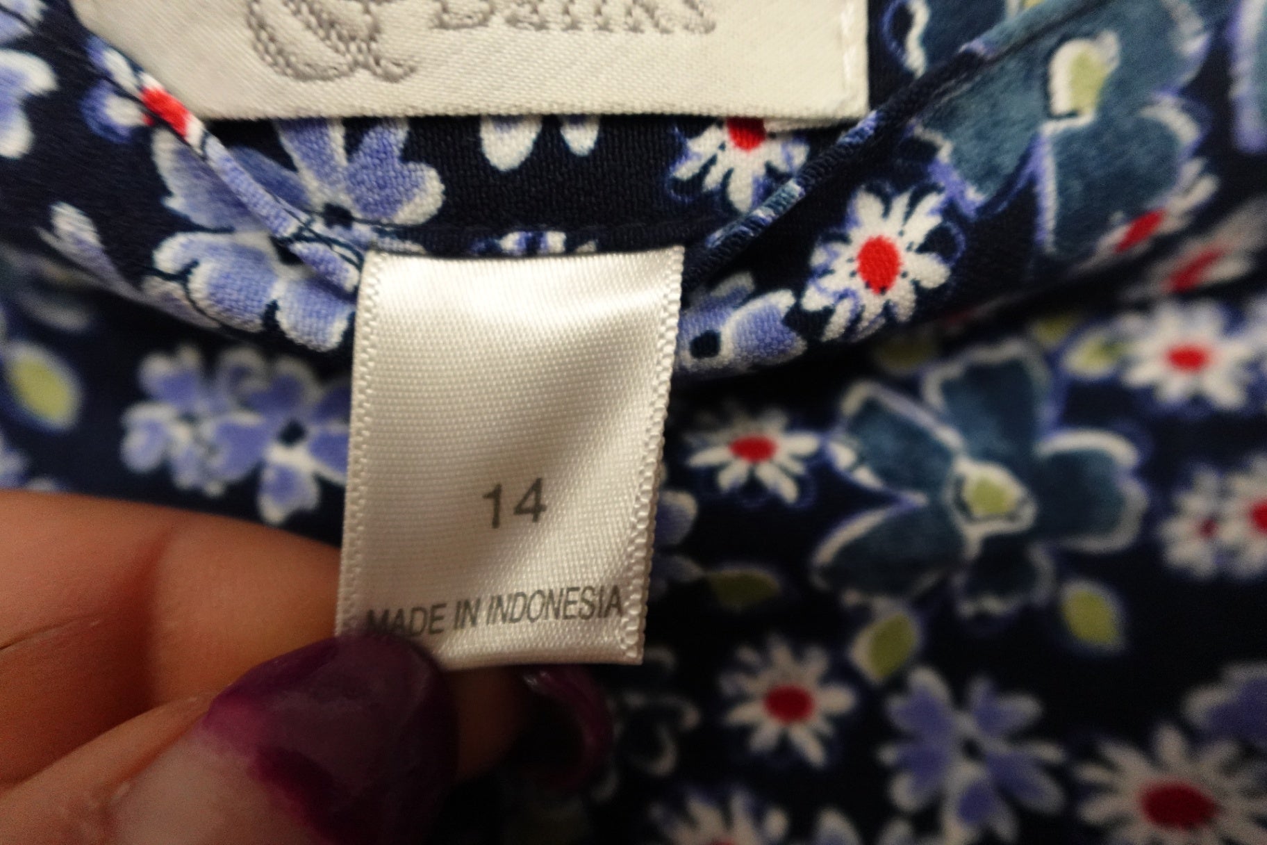 Christopher Banks, Skirt, 14