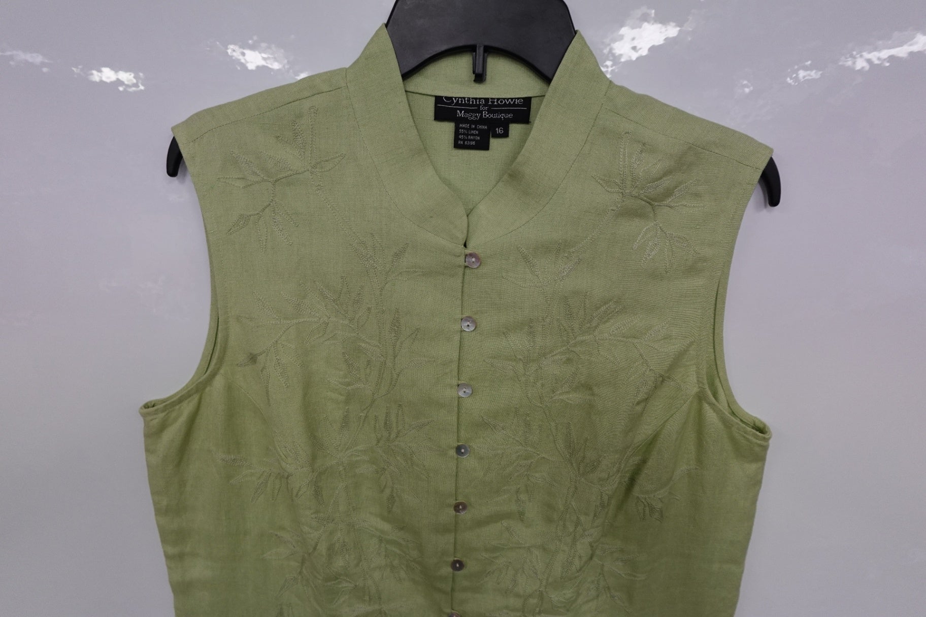 Cynthia Howie, Sleeveless blouse, 16