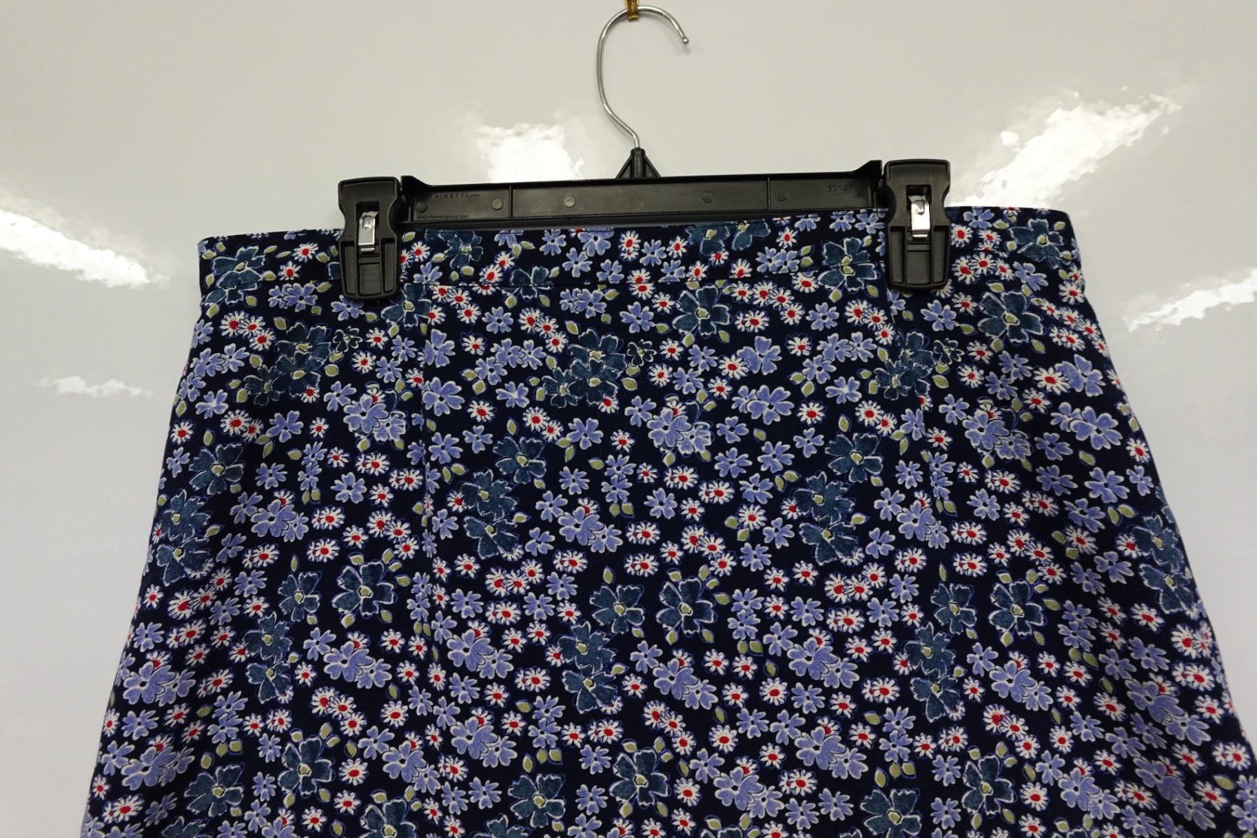 Christopher Banks, Skirt, 14