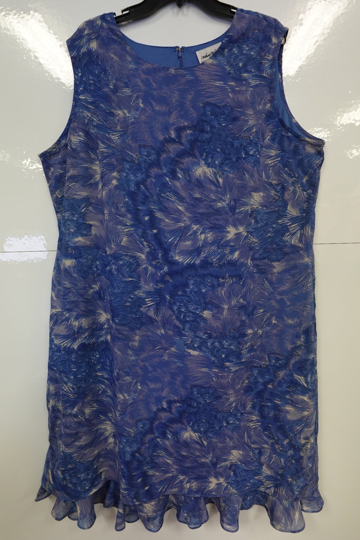 Anthony Richards, Dress, 22w
