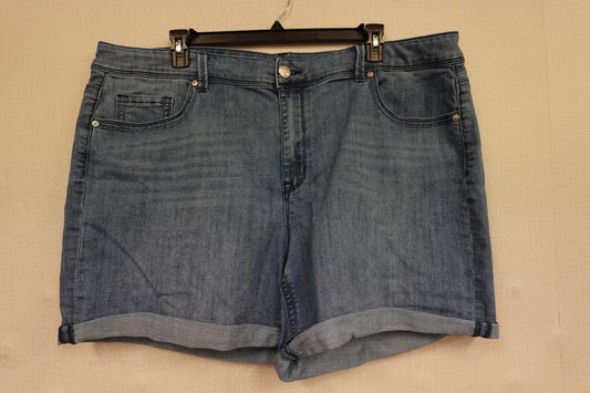 Lissa MCcarthy, Shorts, 24W