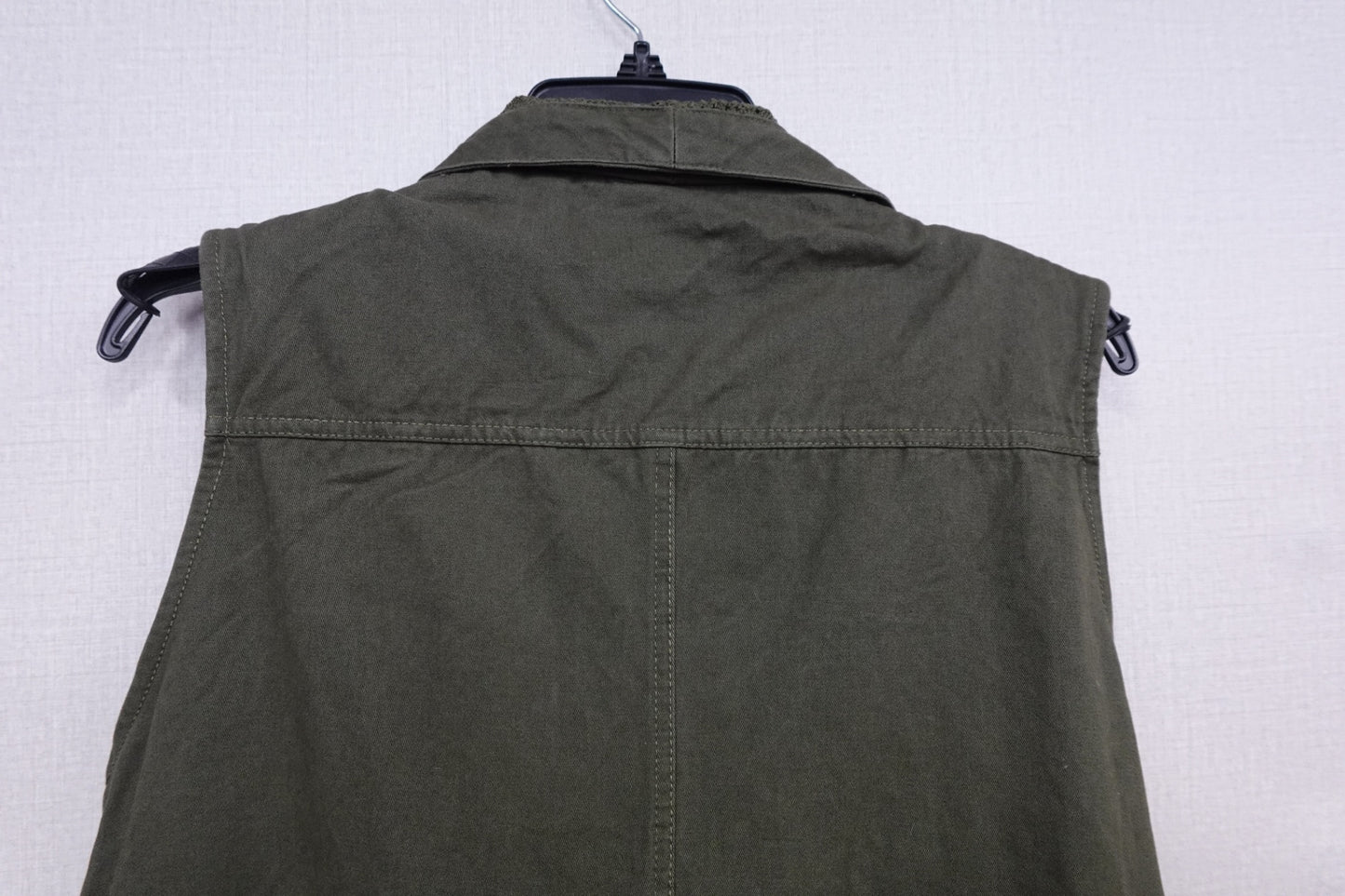 Kinnucans, Light layer/vest, L