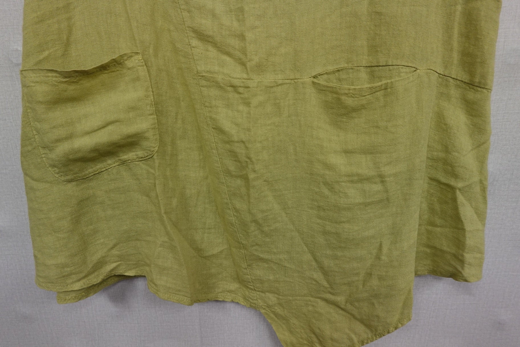 SAGA, SHORT SLEEVED TOP, XL (46in circumference)