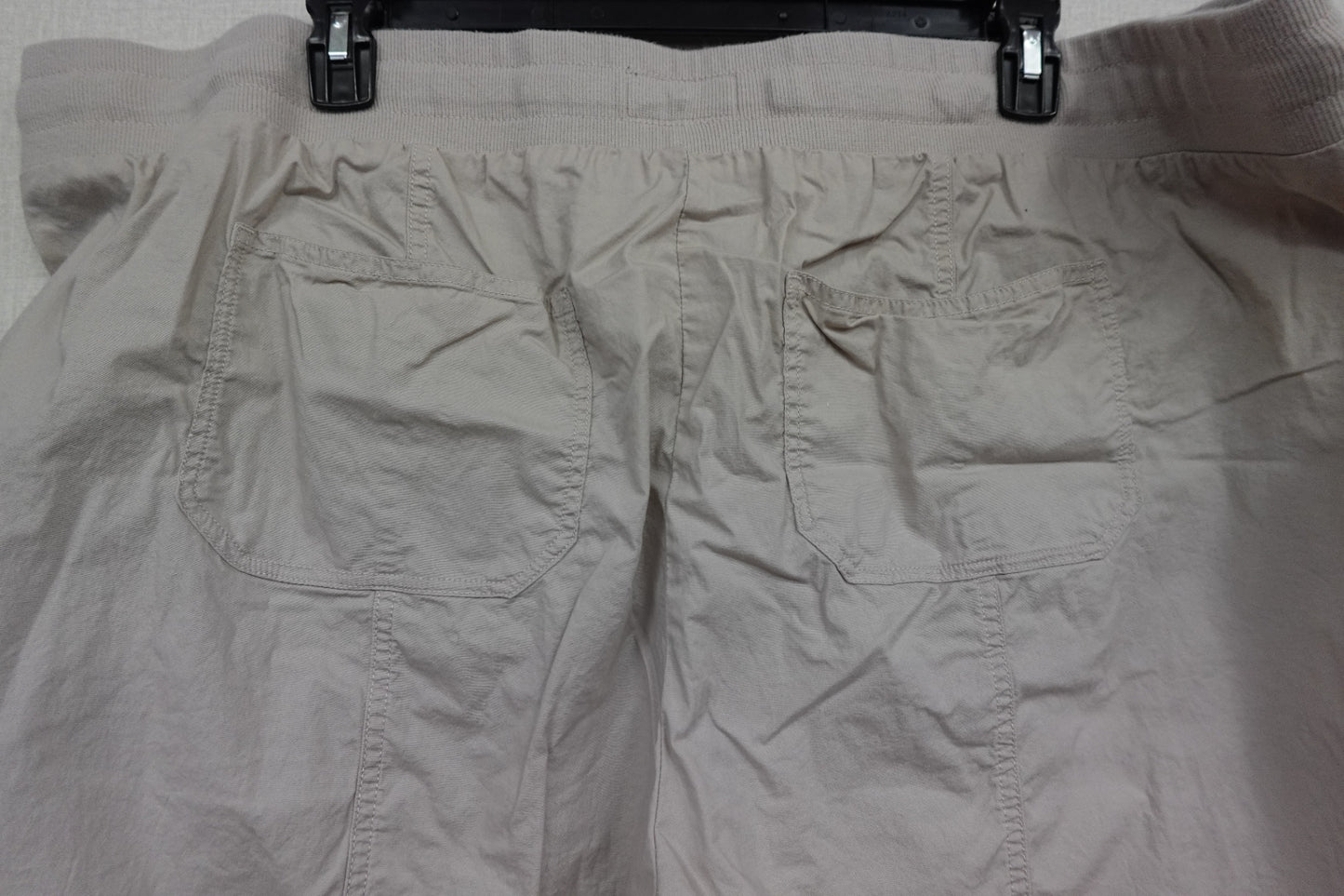 Torrid, Capri/Cropped Pants, 4R