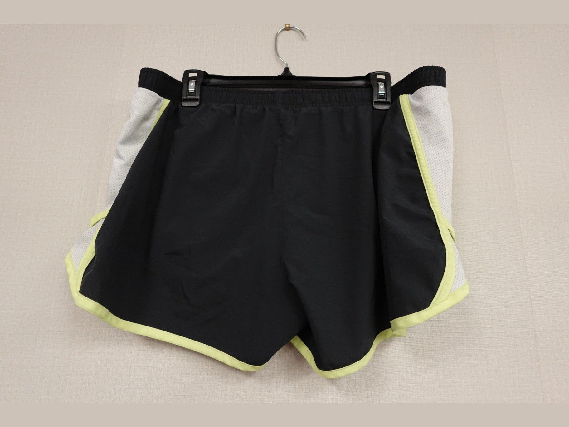 Old Navy, Active shorts, L 