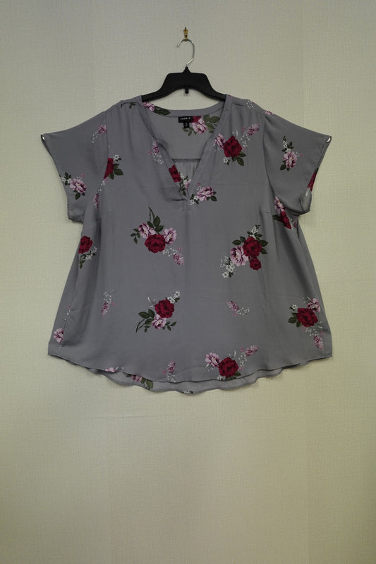 Torrid, SHORT SLEEVED TOP, 3X