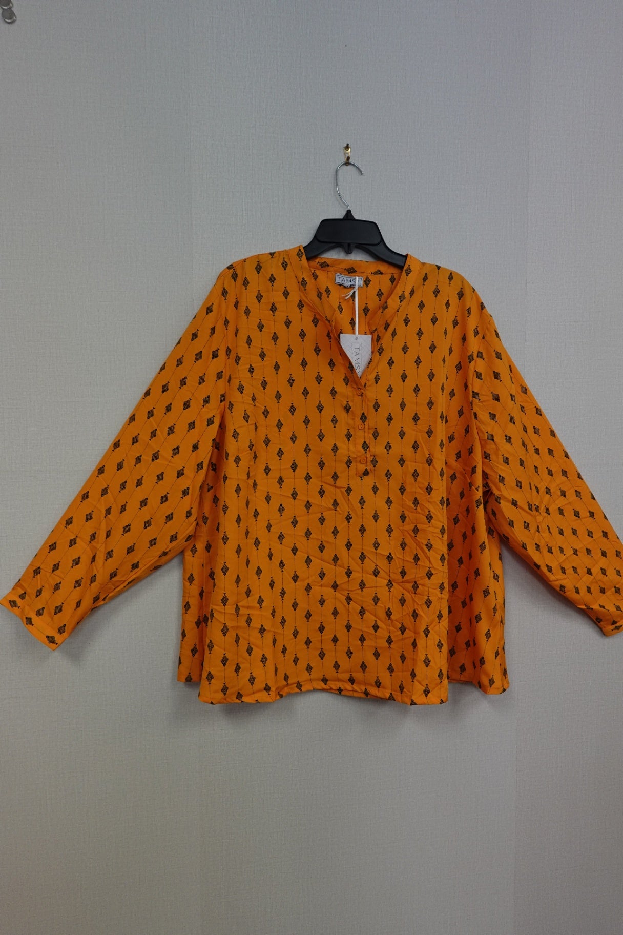 NEW- TAMSY, Short Sleeves Top, 2X
