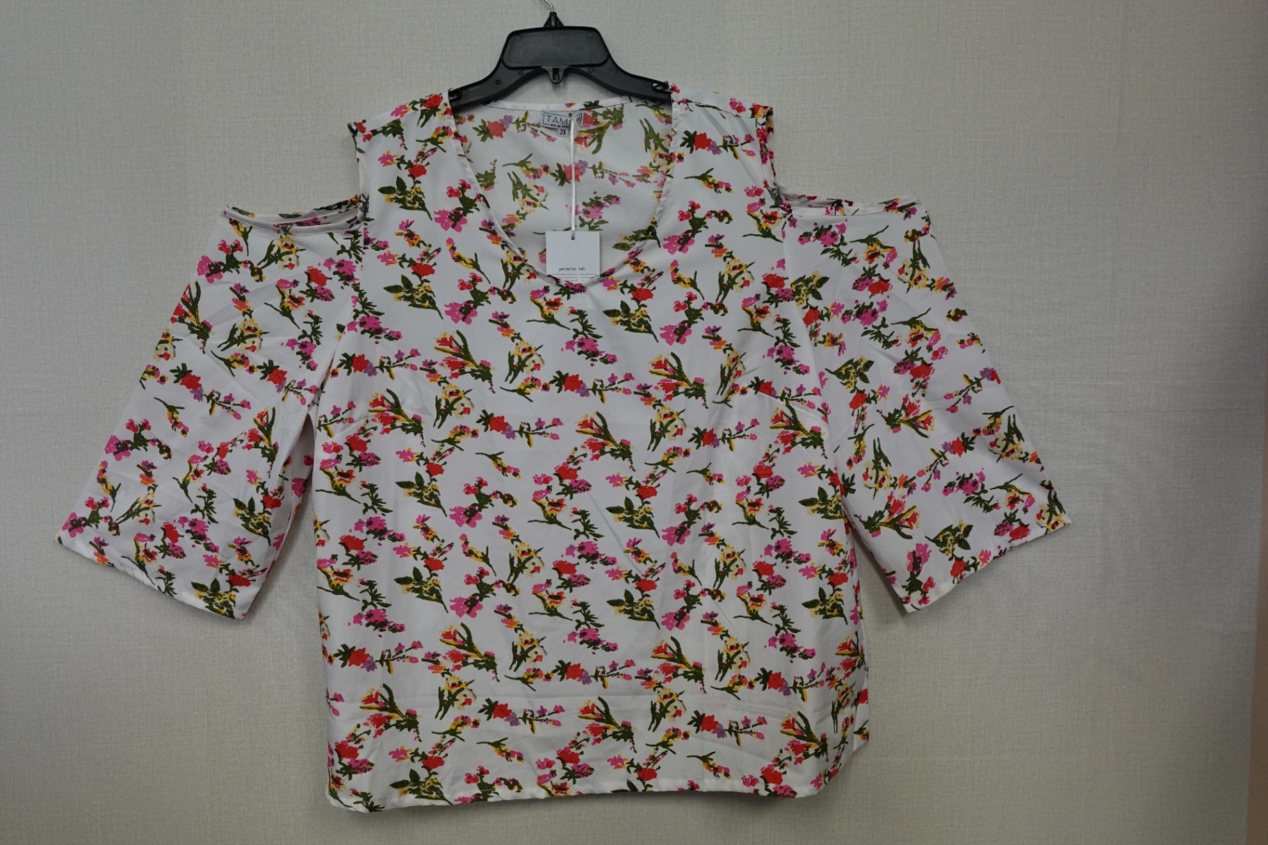 NEW- TAMSY, Short Sleeves Top, 2X