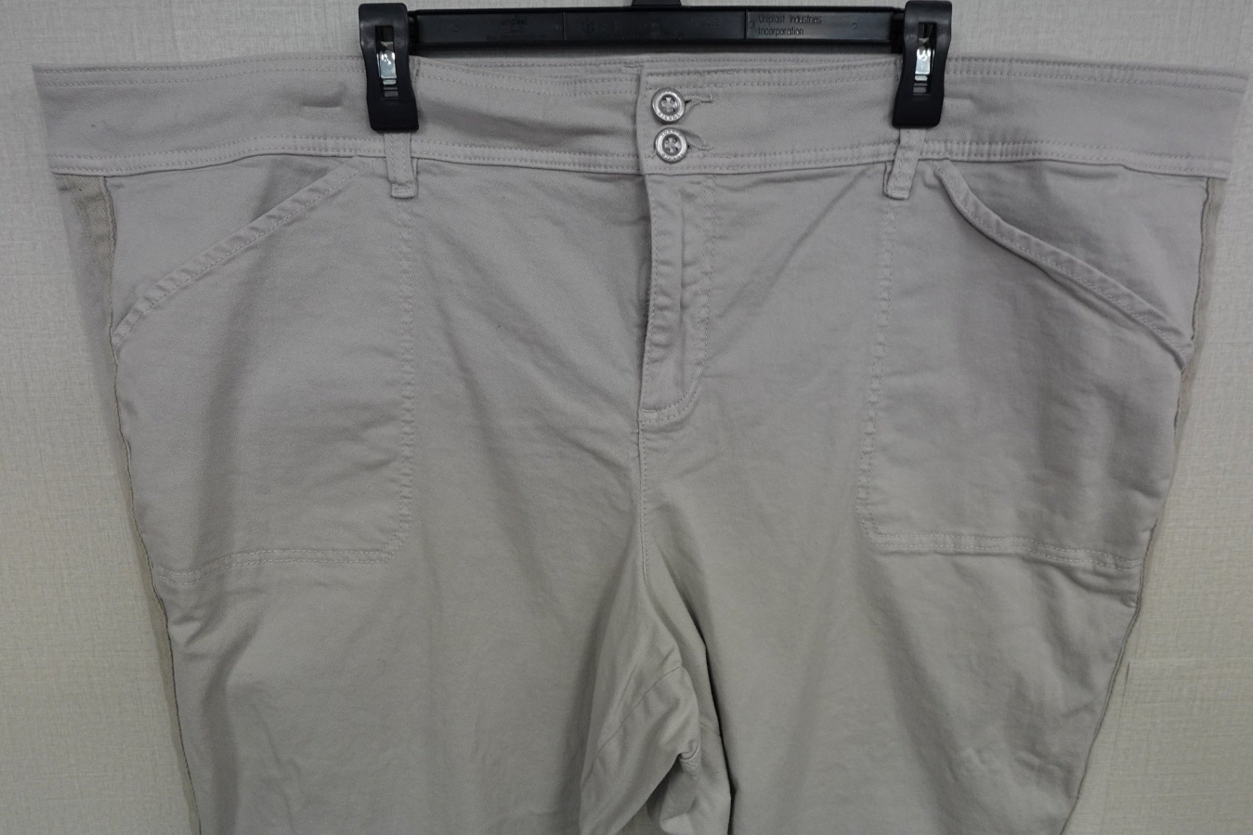 Torrid, Capri, 28W
