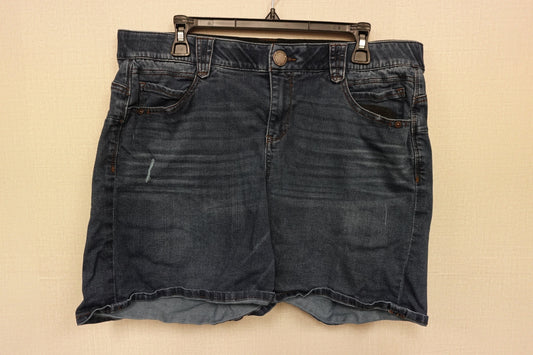 Democracy, Shorts, 16W
